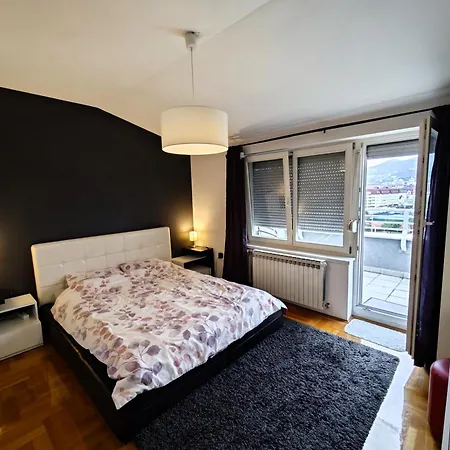 Sunny River Bl Lägenhet